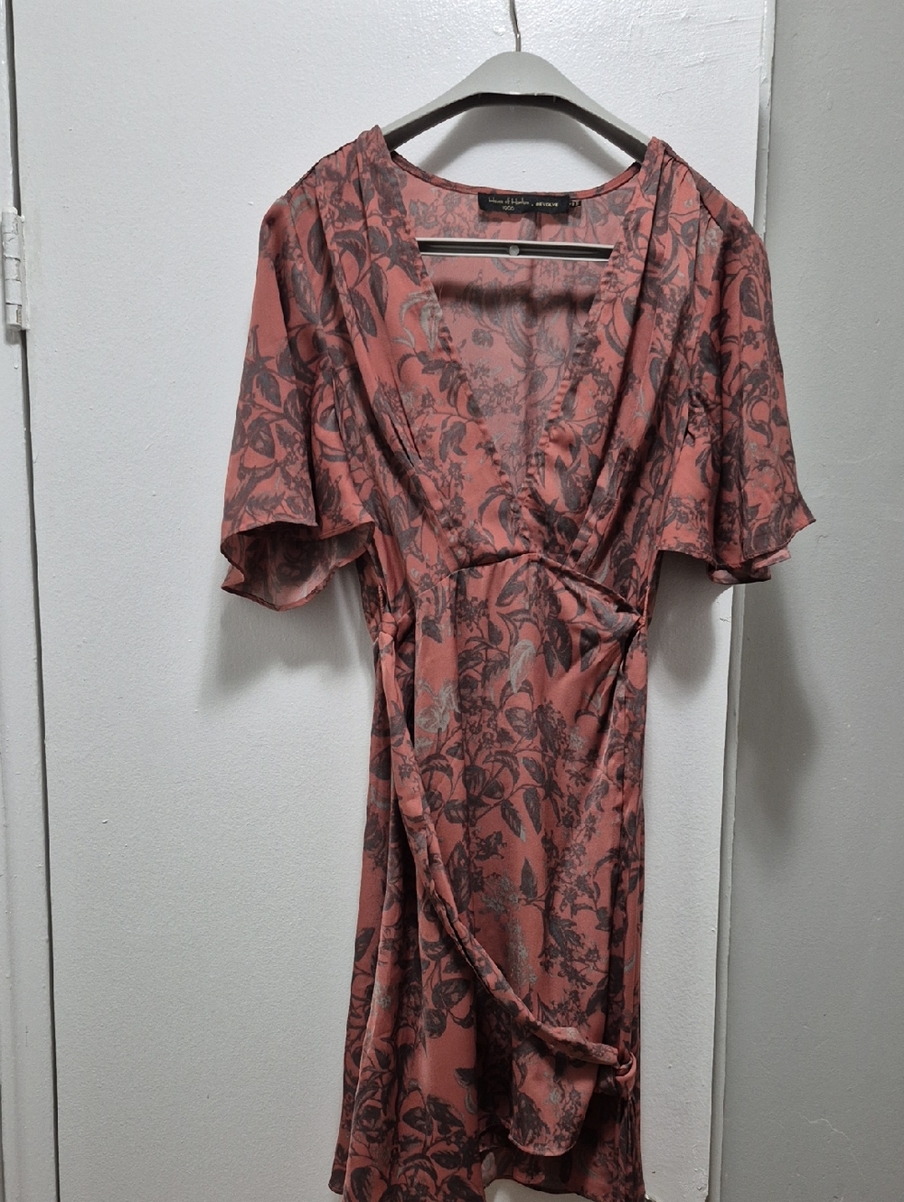 House of Harlow 1960 Coral-Pink Floral Dress Label Detail